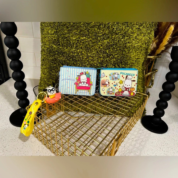NIP- Sanrio’s Pochacco Keychain Card Wallet Bundle (2 items per bundle) - Picture 1 of 6
